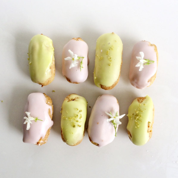 Mini eclairs and choux pastry